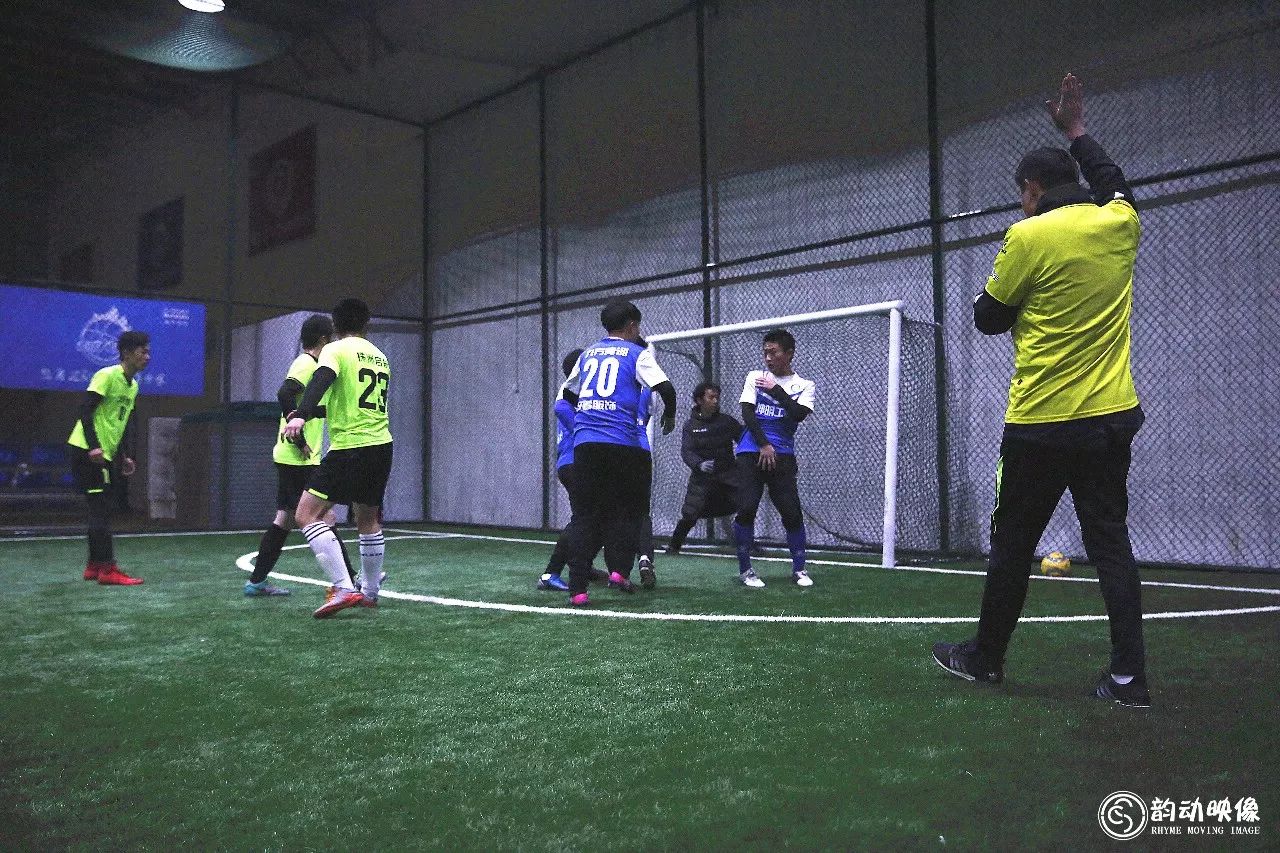 足球俱乐部夺冠次数排名_五大联赛足球俱乐部争夺冠军资格_足球联赛冠军怎么评比