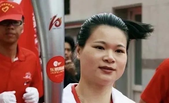 女士举重冠军是谁_女子举重冠军是_女士举重冠军是什么意思